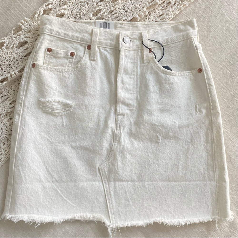 Levi’s High Rise Skirt